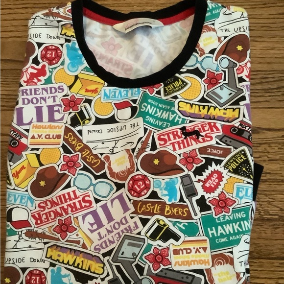 Peter Alexander Stranger Things Loungewear Pullover Top - Picture 13 of 13